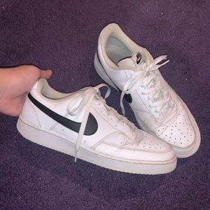 Nike black and white court visions